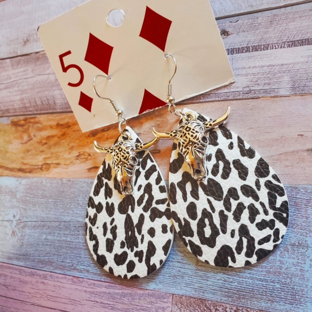 BLACK & WHITE COW PRINT STEER HEAD LONGHORN EARRINGS - FUN & UNIQUE